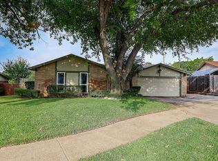 4504 Palomino Ct, Arlington, TX 76017