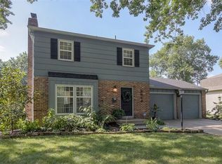 8816 W 98th Ter, Overland Park, KS 66212
