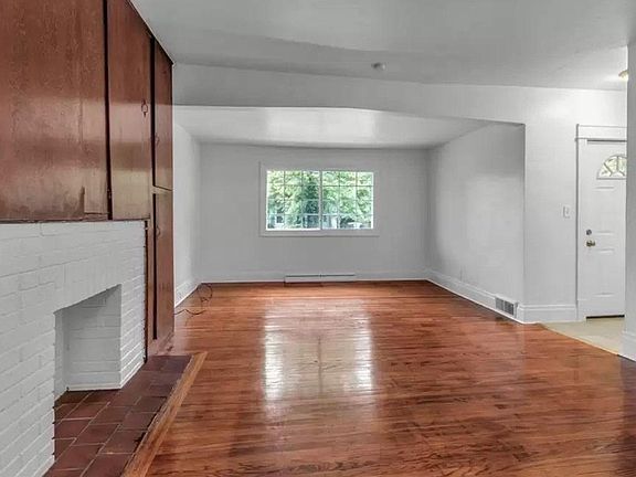 3rd image of 589 Lisbon Ave Floor 1