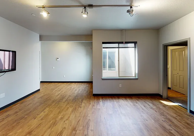 1143 13th St #5E-A — Photo 2