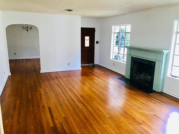 3rd image of 1236 Chichester St