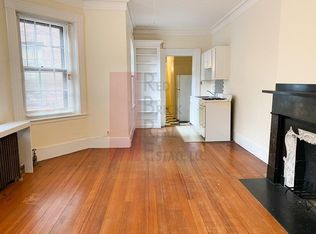 11 Pinckney St #1R, Boston, MA 02114