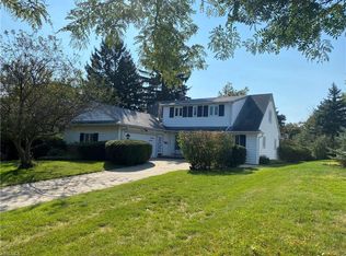 22418 Halburton Rd, Beachwood, OH 44122