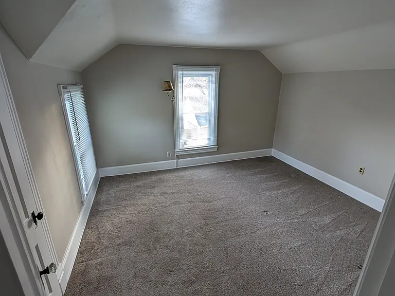 1624 S Highland Ave — Photo 10