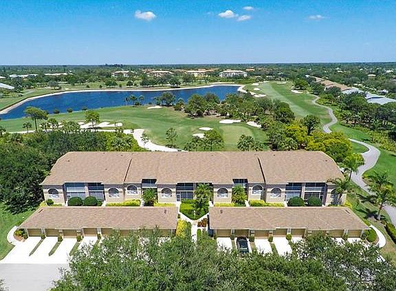 3rd image of 26721 Clarkston Dr #207