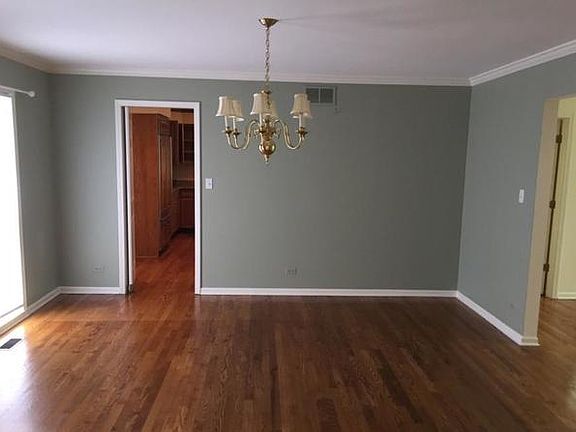 4th image of 195 Norwich Ct