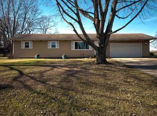 601 Westlake Dr, Middlebury, IN 46540
