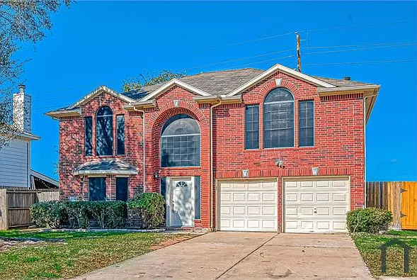 4 bed, $3,000 — Photo 2