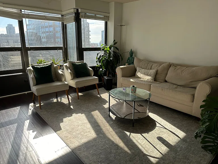 30 E Huron St #3801 — Photo 7