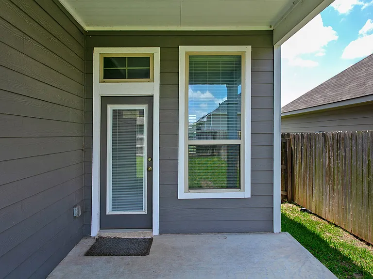 2030 Kathryn Dr — Photo 25