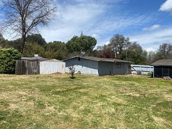 5th image of 18445 Siesta Dr