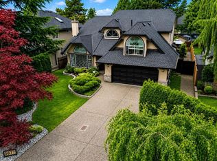 5677 185th St, Surrey, BC V3S 7T1