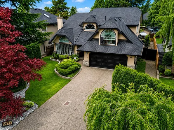 5677 185th St, Surrey, BC V3S 7T1