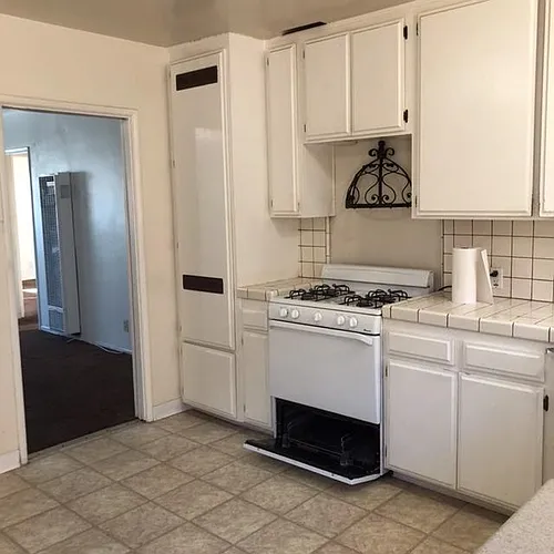 1010 E Imperial Ave Photo 1