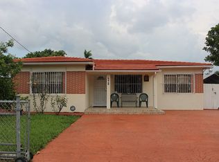 698 W 15th St, Hialeah, FL 33010