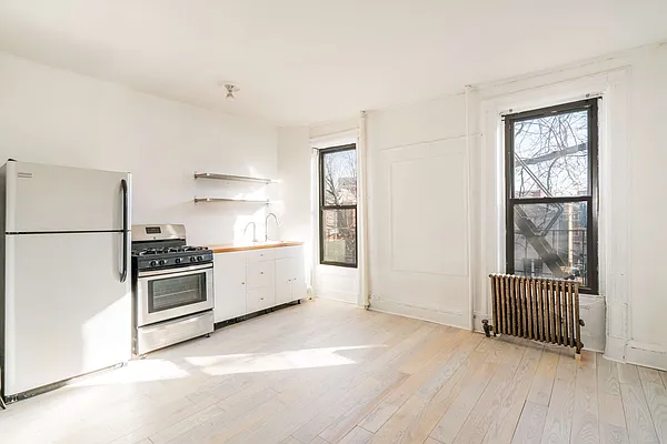 Rented by Compass | media 2