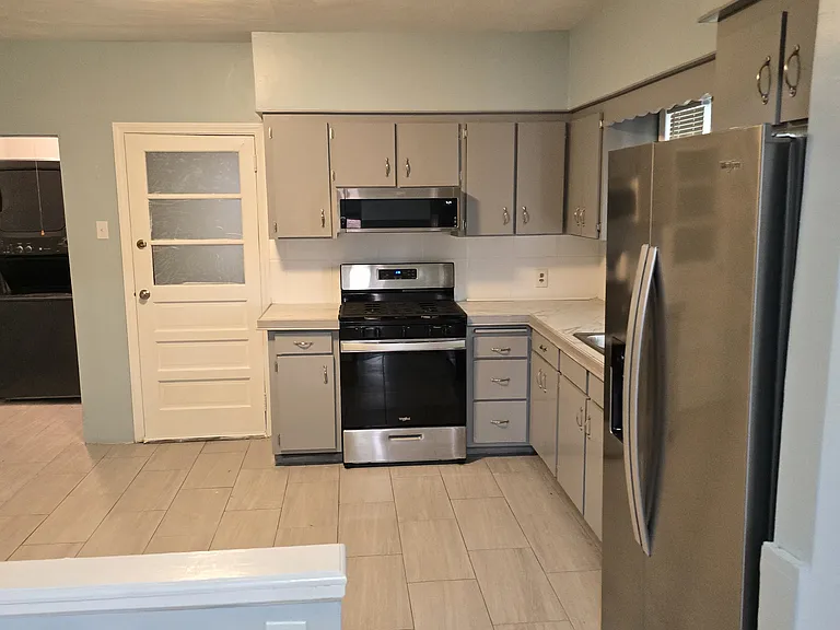 25 Curtin Ave #2 — Photo 11
