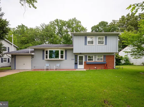 38 Gill Dr, Newark, DE 19713