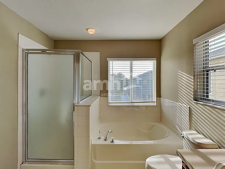 12110 Fern Haven Ave — Photo 11