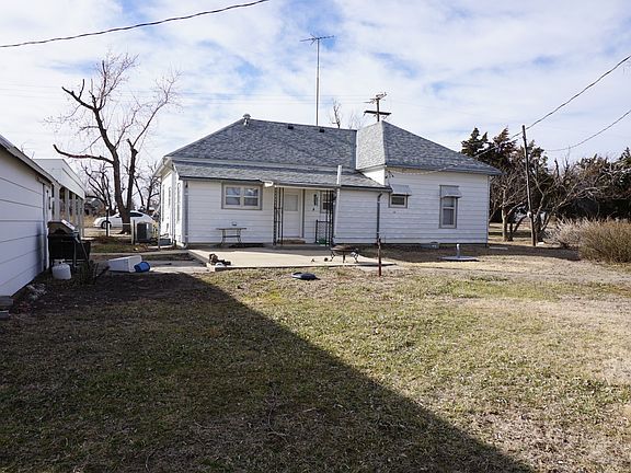 2nd image of 602 N D St