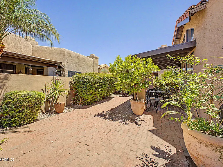 4106 E Sunnyside Dr — Photo 29