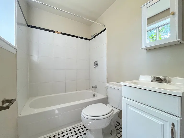 367 Elmwood Ave — Photo 6