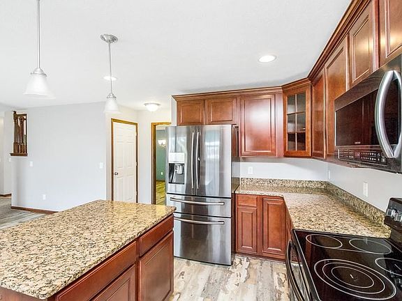 5th image of 6314 Dogwood Ln