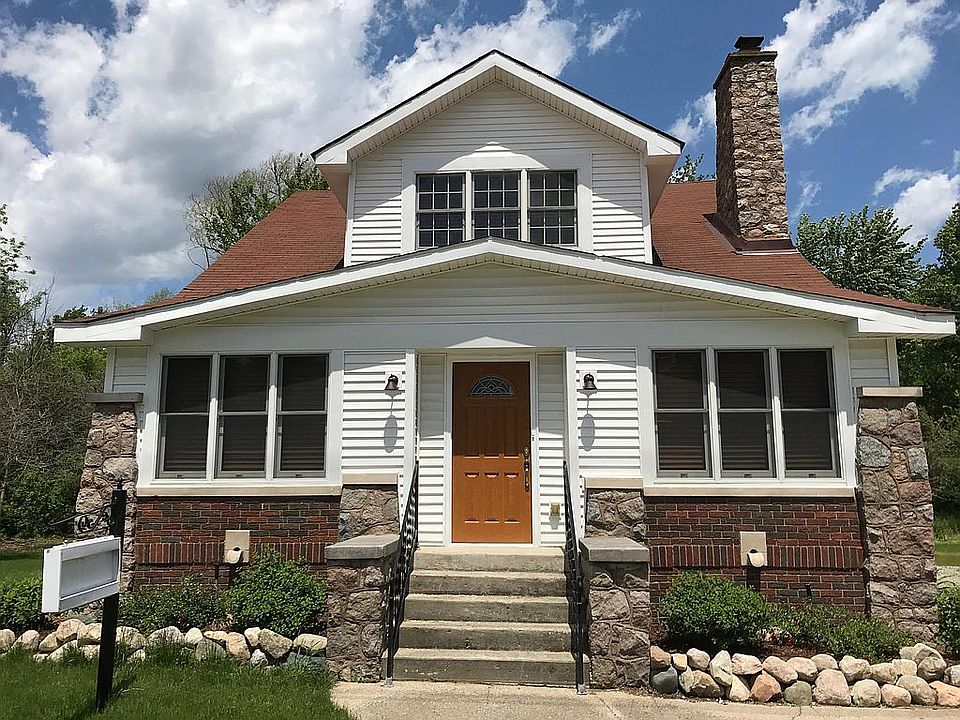 1st image of 285 E Long Lake Rd