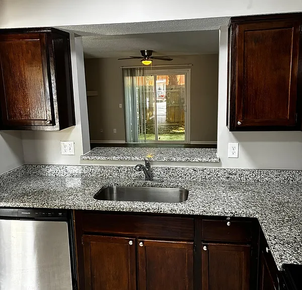 5640 Ansley St — Photo 7