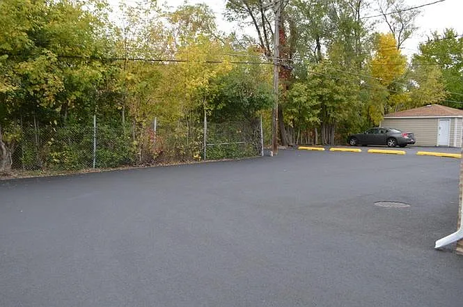 10849 S Lloyd Dr — Photo 6