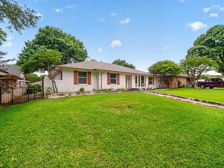 9660 Timberleaf Dr — Photo 35