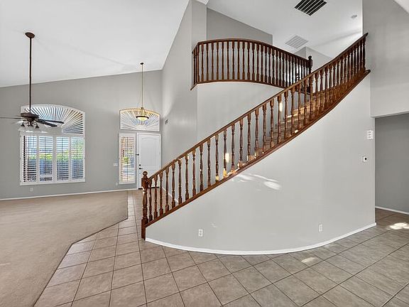 4th image of 381 W Indigo Dr