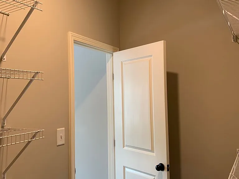 135 Sumner Ct — Photo 31