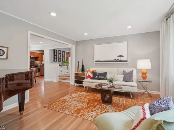 134 Belvidere Ave, Fanwood Boro, NJ 07023