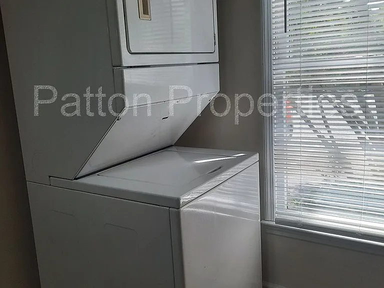 801 King St #G — Photo 6
