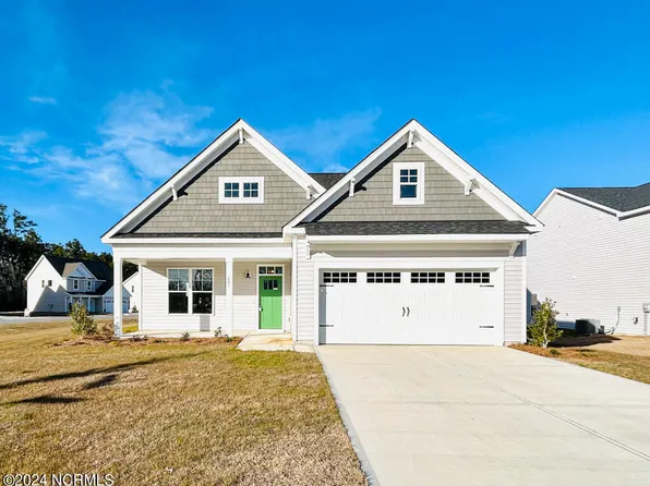 401 Sweet Fern Drive, Hubert, NC 28539