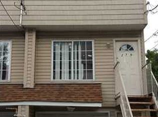 279 York Ave #A, Staten Island, NY 10301