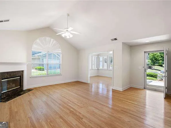 5276 Stone Village Cir NW #8, Kennesaw, GA 30152