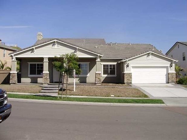 1st image of 909 Chesapeake Pl