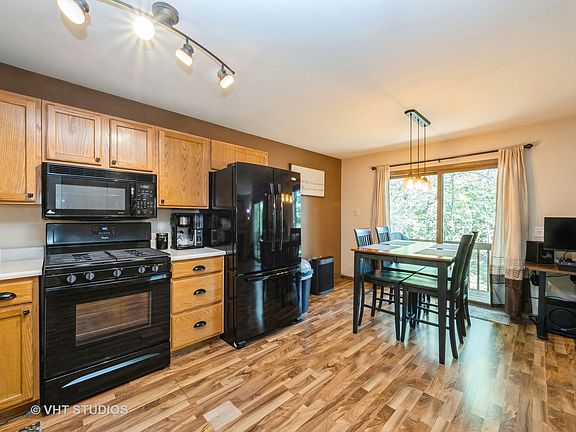 5th image of 1021 Brookdale Dr