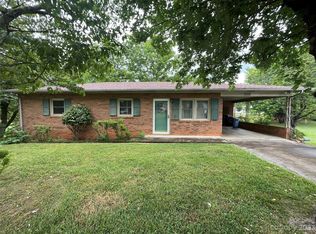 2722 Twin Meadow Dr, Hudson, NC 28638