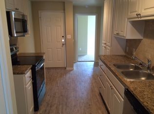 2218 16th St #B, Lubbock, TX 79401