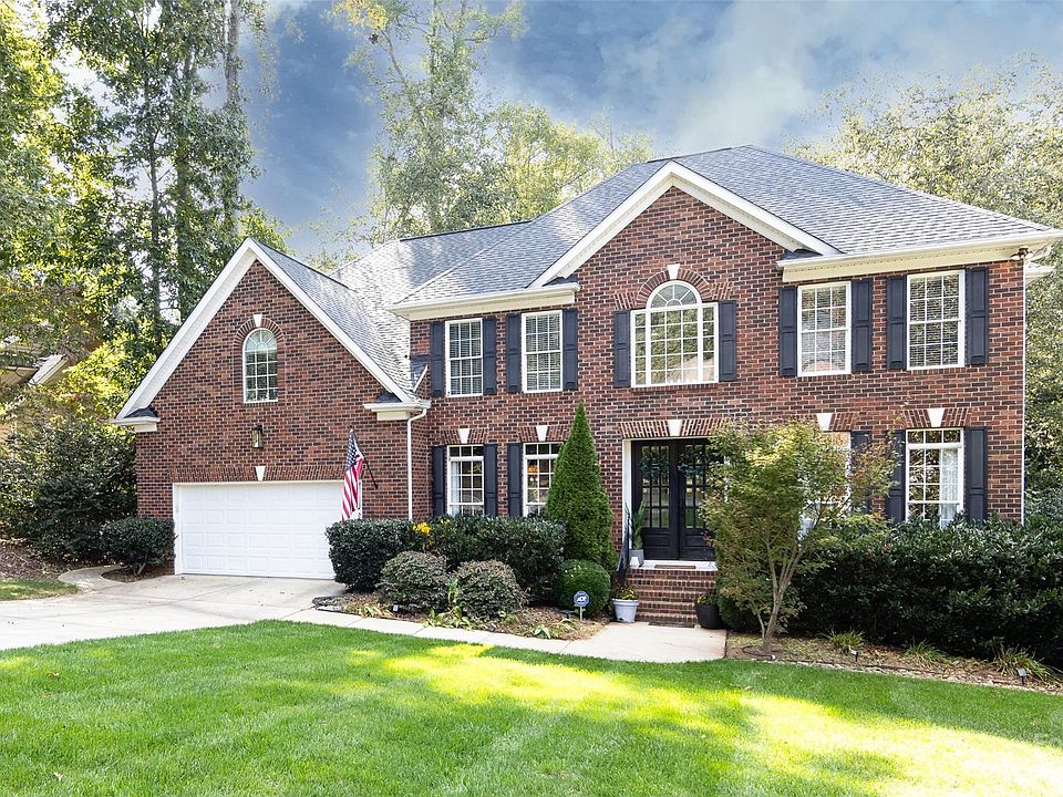 1st image of 10336 S Hall Dr
