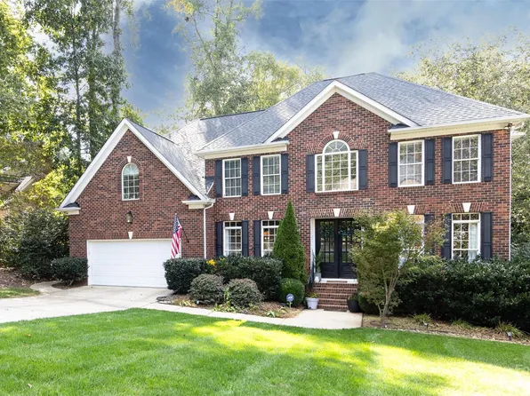 10336 S Hall Dr, Charlotte, NC 28270