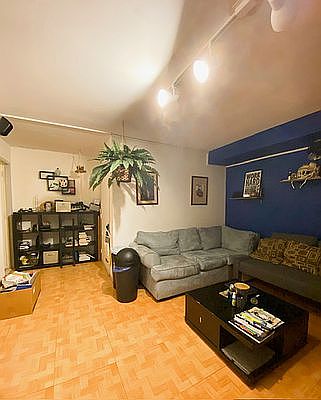 4th image of 410 Cumberland St #1