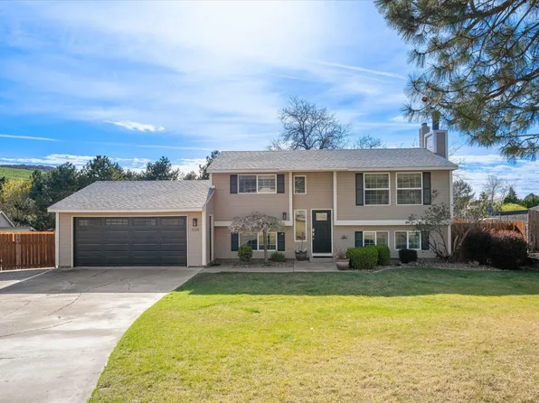 1120 S Belfair St, Kennewick, WA 99338