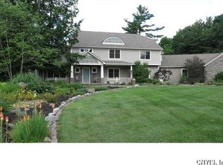 4319 Arbutus Dr, Manlius, NY 13104