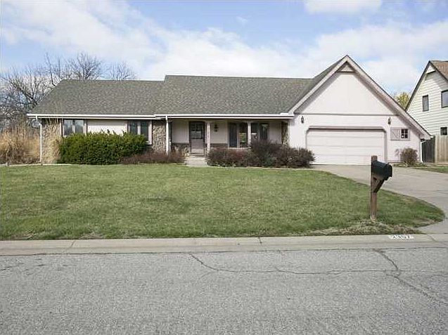 1st image of 2307 N Inwood Cir