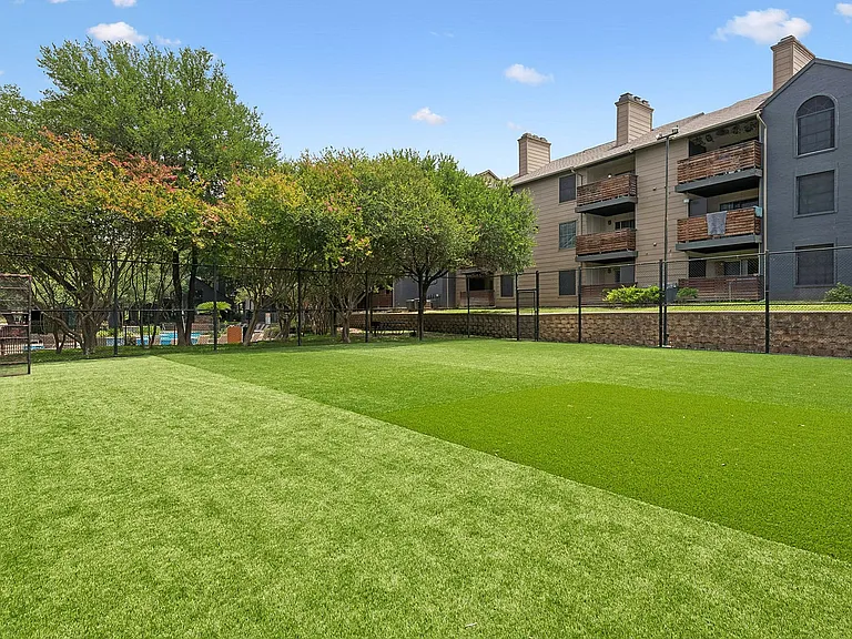 Lush Sport Courtyard
