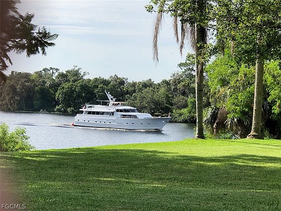 3rd image of 3145 Shell Ln